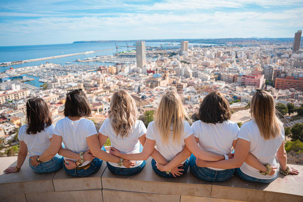 Fotografía de despedida de soltera en Alicante en exteriores