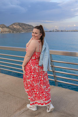“Sesión de fotos lifestyle en el puerto turistico de Alicante 