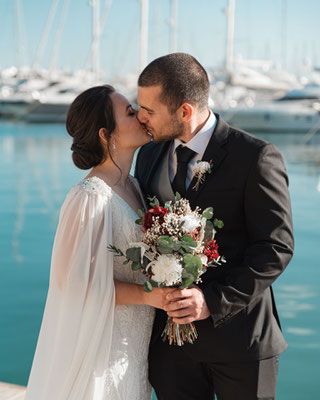 Fotografía de bodas en el ayuntamiento de Alicante