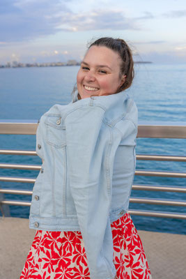 “Sesión de fotos lifestyle en el puerto turistico de Alicante 