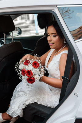 Fotógrafo de bodas en Alicante en el registro civil 