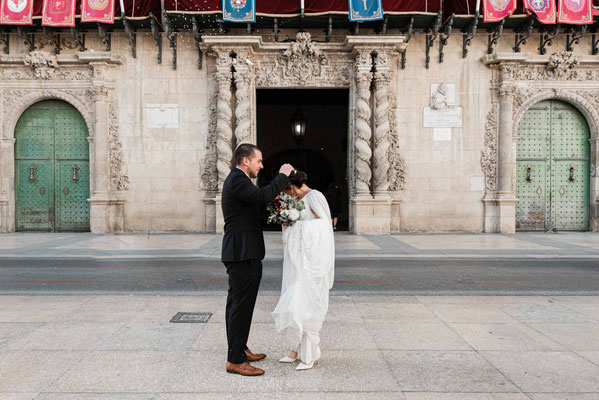 Fotografía de bodas en el ayuntamiento de Alicante  | fotografo en Alicante