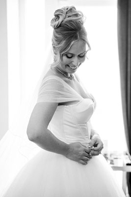 Fotógrafo de bodas en Alicante Hotel Meliá - Preparativos de Katherine por Miguel Zare