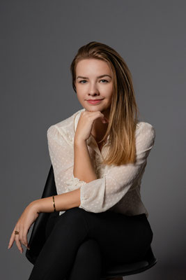 Fotografía retrato corporativo en Alicante | Xenia, David y Janic
