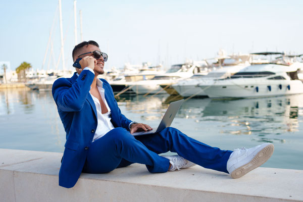 fotografía de marca personal y emprendedores en exteriores en  Alicante