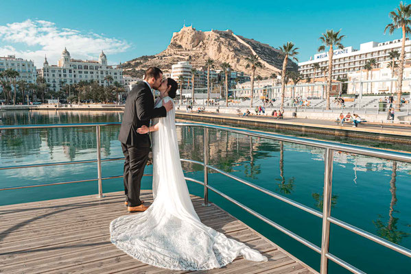 Fotografía de bodas en el ayuntamiento de Alicante