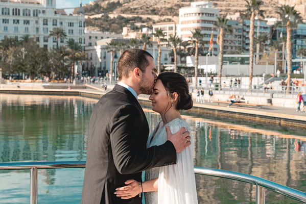 Fotografía de bodas en el ayuntamiento de Alicante