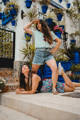 sesión de fotos de despedida de soltera en el barrio de Santa cruz en Alicante