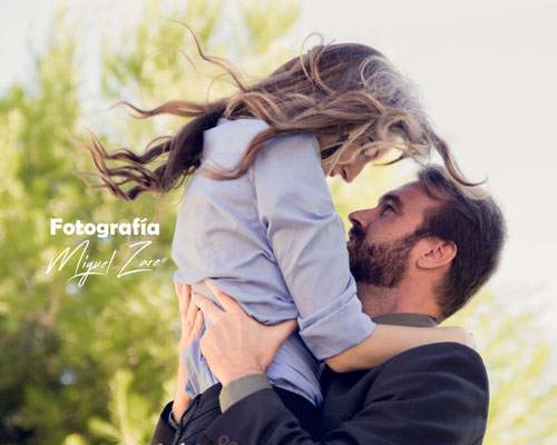 sesión de fotos de parejas hechas por Miguel Zare, fotografo en Alicante 