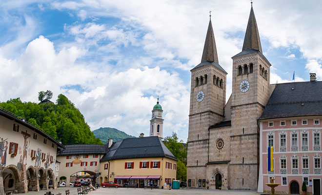 Absolut sehenswert: die Innenstadt Berchtesgaden (Schlossplatz)