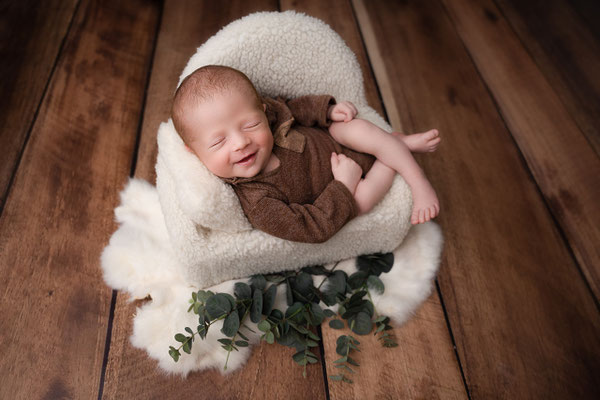 Photographe Nouveau Nes Photos Originales Mises En Scene Photographe Bebe Maternite Ste Maxime 1 Photographe Nouveau Nes Photos Originales Mises En Scene Photographe Bebe Maternite Ste Maxime 1