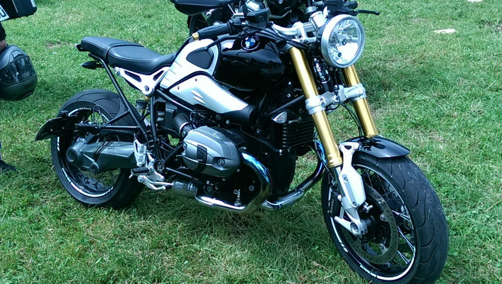 R-NineT