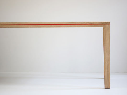 Tisch Esstisch Schreibtisch R10 Linoleum Eiche Massivholz weiß geölt Fuge rot lackiert Pistorius Berlin