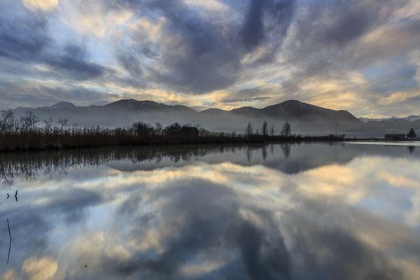 Morgenstimmung an einem Bergsee