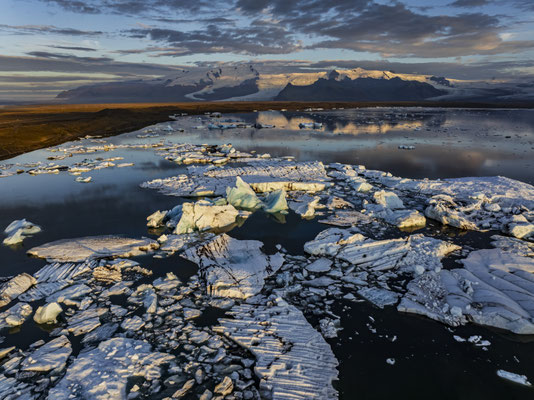 Gletscherlagune Jökulsarlon im Morgenlicht, Island