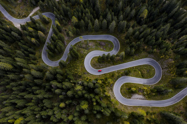 Serpentinen, Pass-Straße, Dolomiten
