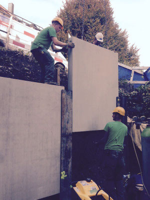 Eberhard Gartenbau AG Kloten, Betonbretter versetzen 