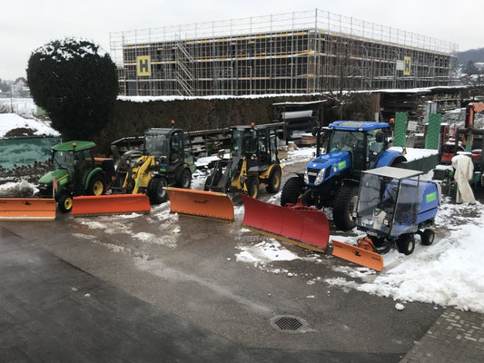  Eberhard Gartenbau AG Kloten, Schneeräumung
