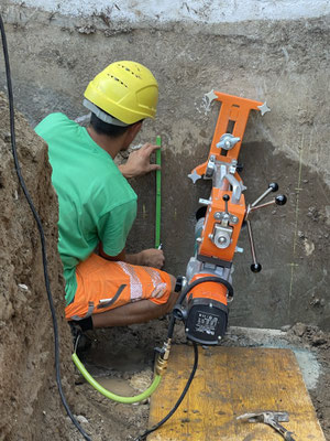 Eberhard Gartenbau AG Kloten, Erdsonden Grabarbeiten, Kernbohrung