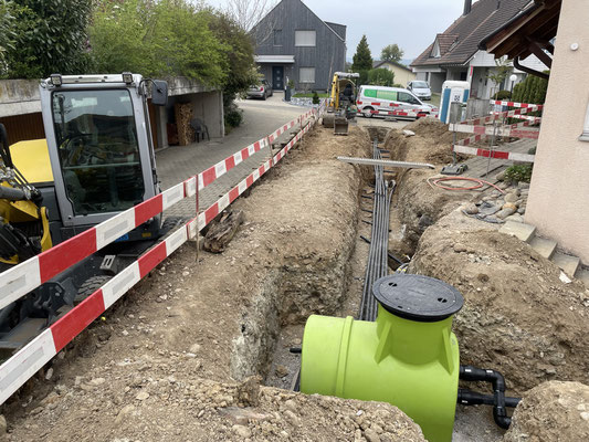  Eberhard Gartenbau AG Kloten, Erdsonden, Grabarbeiten, Leitungsbau, 