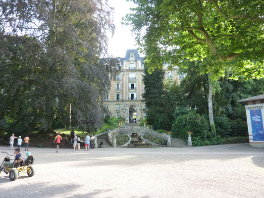 Grand Hôtel de Vittel à proximité de notre hébergement meublé pour votre cure thermale à Vittel