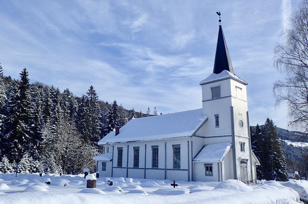 Austbygde kirke vinter