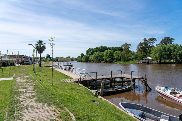 Promenade im Ortskern von Villa Paranacito