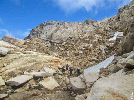 Bald ist der Gipfel des Cerro Cristal erreicht