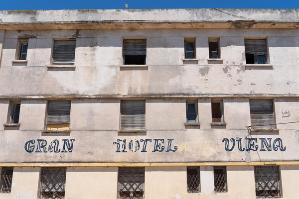 Fassade des Gran Hotel Viena in Mirarmar, Córdoba