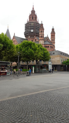 Dom