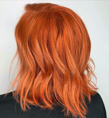 Kräftige, leuchtende Haarfarbe 