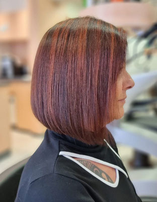 Nachher cut & color