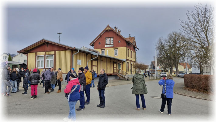 Ankunft Bahnhof Ochsenhausen.
