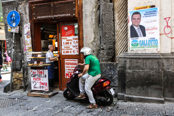 Italy, Napoli alley