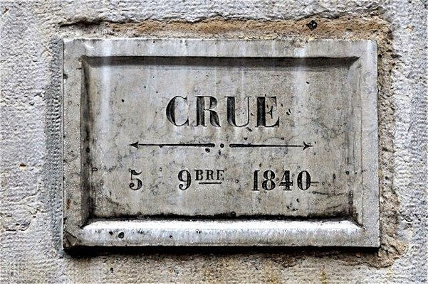12 place Benoît Crépu Lyon 5ème