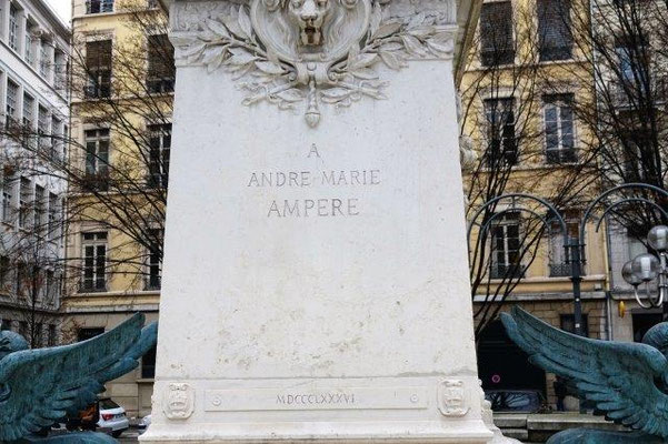 place Ampère Lyon 2ème