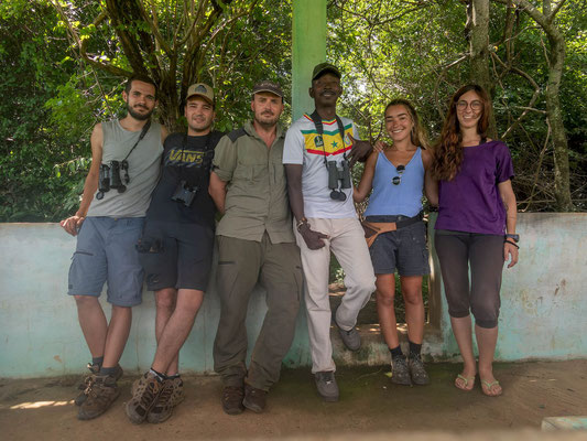 Group photo with Ibrahima and Anaïs at Simenti viewpoint