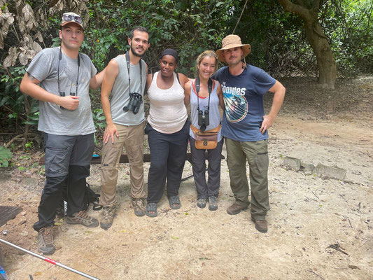 Team photo with Marianne at the end of the forest tour