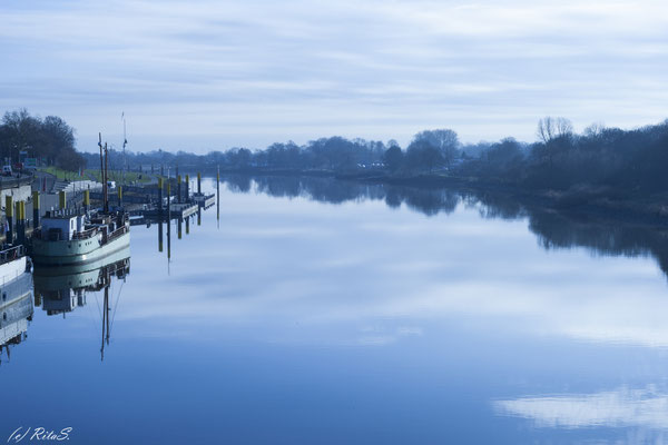 An der Weser, Impression in Blau