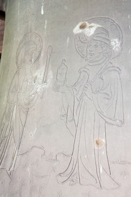 Das Bildrelief COSMAS und DAMIAN auf der Glocke GLORIOSA im Bremer St. Petri Dom
