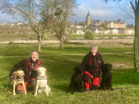 Team Gien Val de Loire, Anoplophora Spürhunde Schweiz auf der Suche nach dem Asiatischen Laubholzbockkäfer