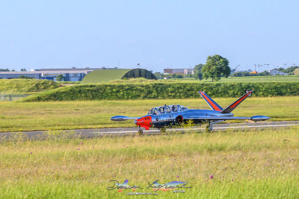 Décollage du Fouga Magister F-AZXV piloté par Mr Jack Krine pour la démonstration en vol au meeting de l'air 2022 de la FOSA à Cognac