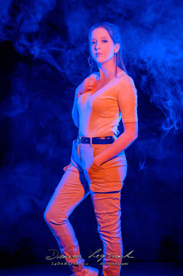 Shooting "Smoke & Color" avec Cerise par Damien LEGRAND photographe à Cognac en Charente, Nouvelle-aquitaine