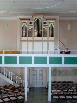 Die Orgel am neuen Standort in Grifte (Bildquelle: Orgelbau Mebold)