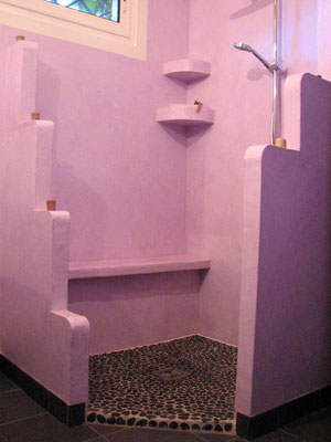 Tadelakt traditionnel marocain douche salle de bains 