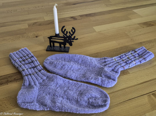 Dezember 2025 - meine Weihnachtssocken