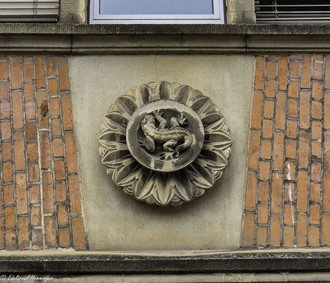 Fassadendetails am Haupteingang