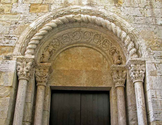 Besalu, Sant Vincenc - ©Traudi