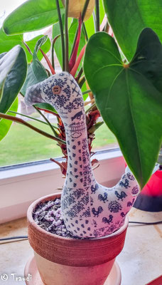 Gans Amalie im Blumentopf - Februar 2023