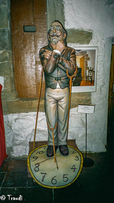 Salvator Dalì-Figur im Museumsladen in Pubol/Katalonien